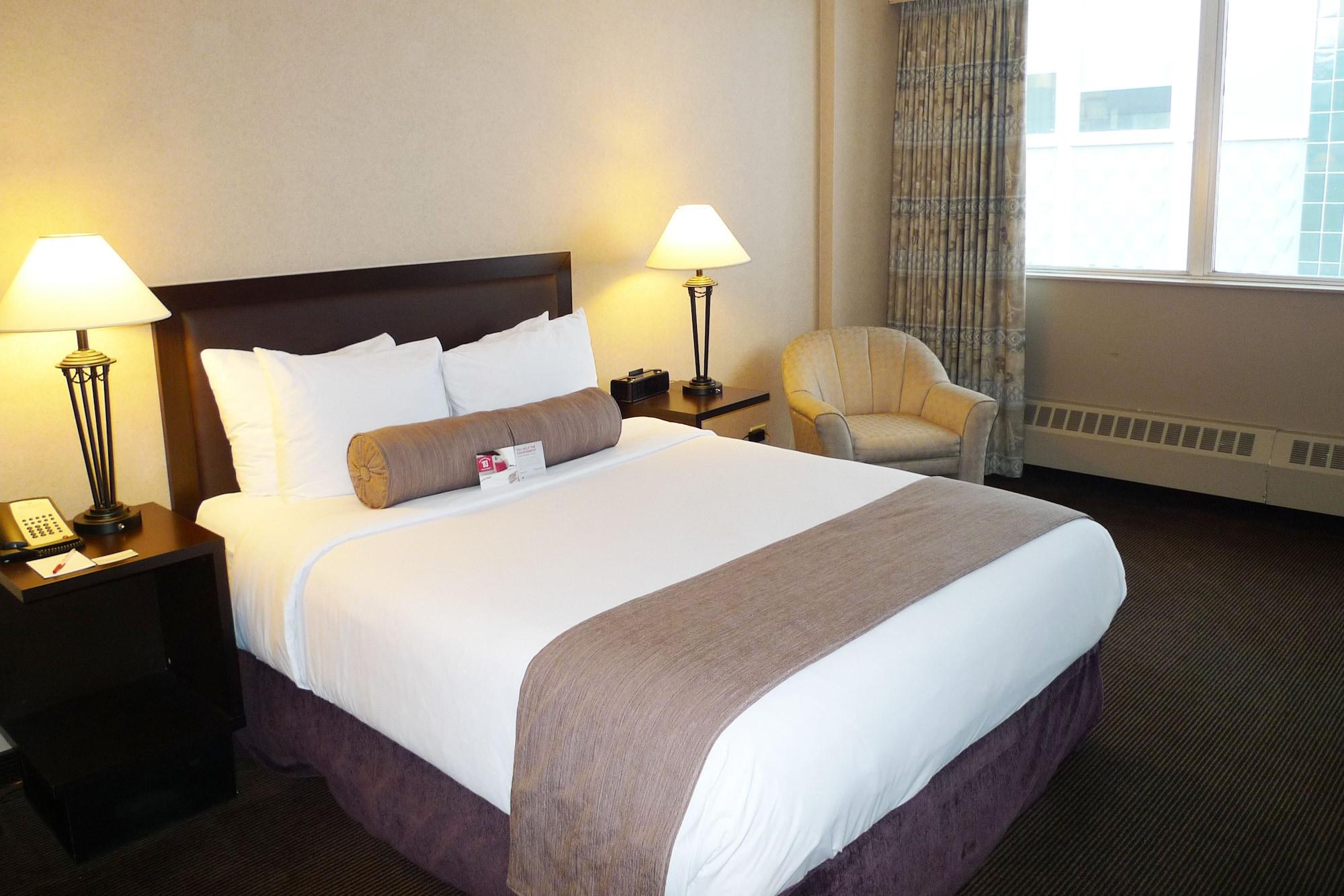 Hotel Ramada Plaza By Wyndham Calgary Downtown Exterior foto