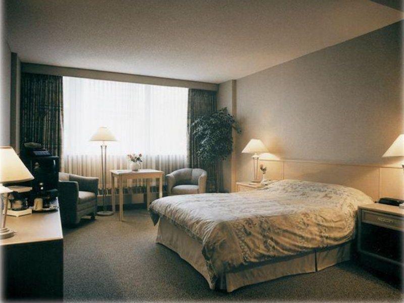 Hotel Ramada Plaza By Wyndham Calgary Downtown Exterior foto